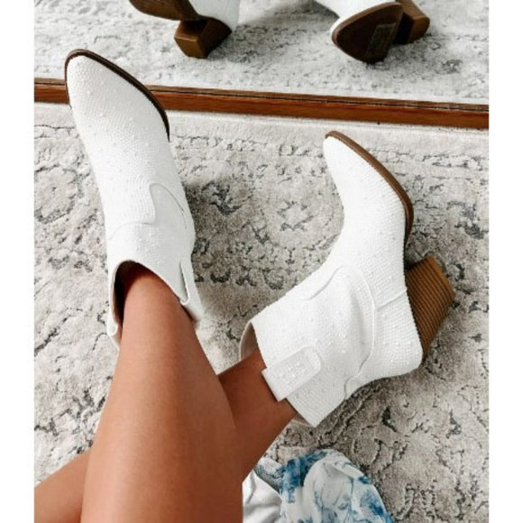 New Ivory Faux Pearl Cowboy Cowgirl Western Heel Ankle Boots Booties - Picture 5 of 7